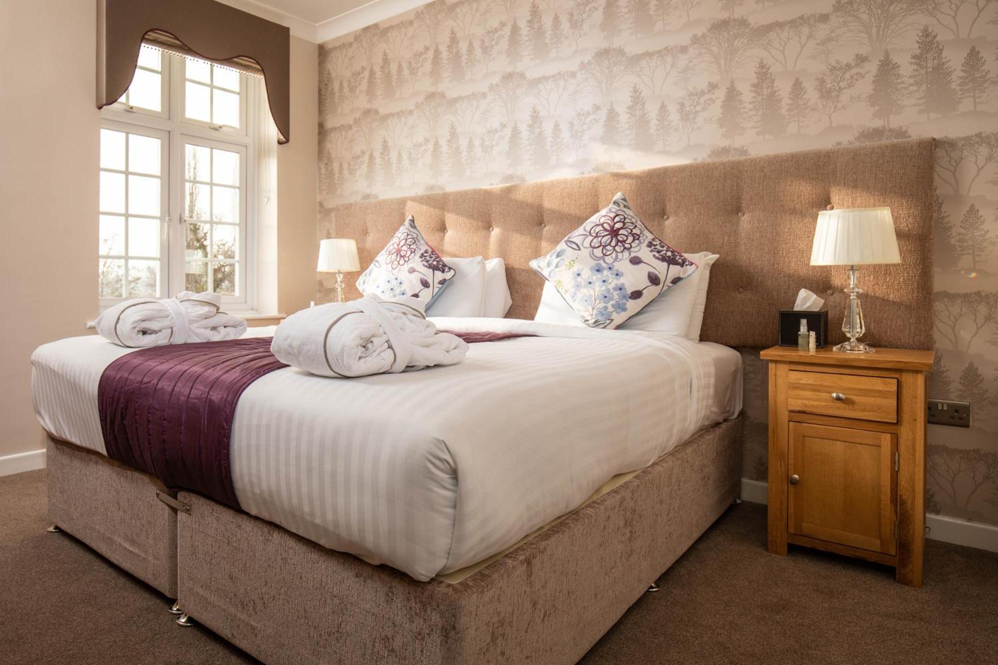 Worcester Bank House Hotel Spa & Golf; BW Premier Collection Bransford Екстериор снимка