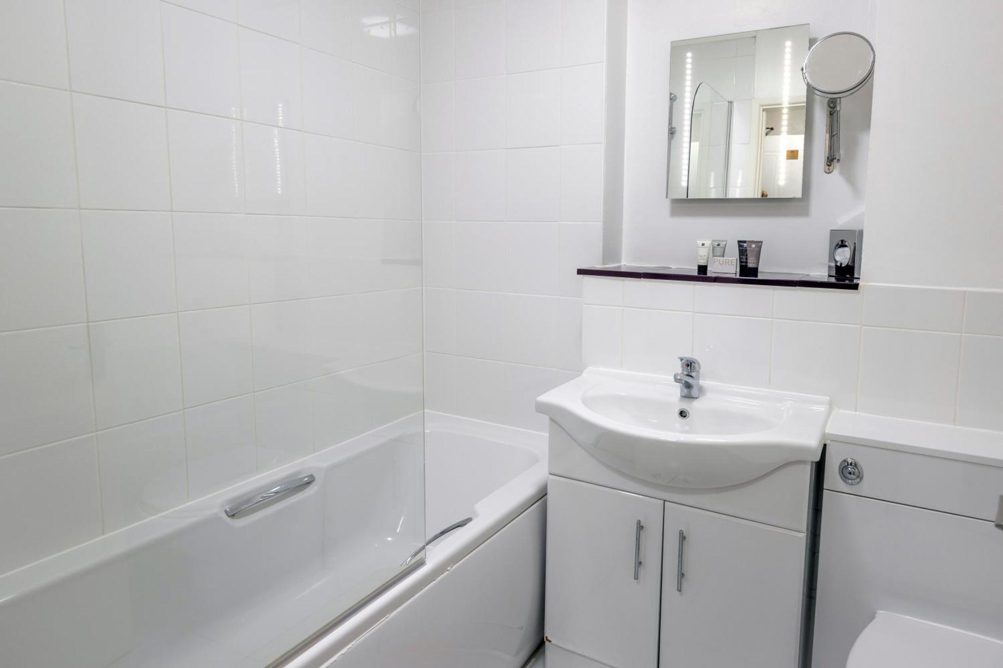 Worcester Bank House Hotel Spa & Golf; BW Premier Collection Bransford Екстериор снимка