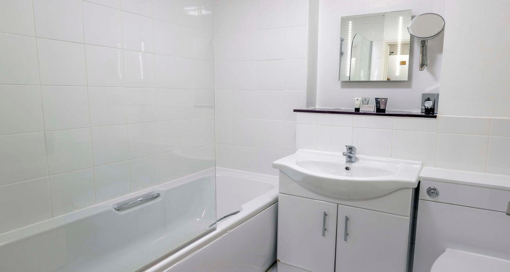 Worcester Bank House Hotel Spa & Golf; BW Premier Collection Bransford Екстериор снимка